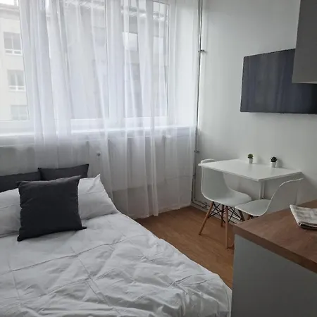 Apartment Bright Work&study With Rest Area